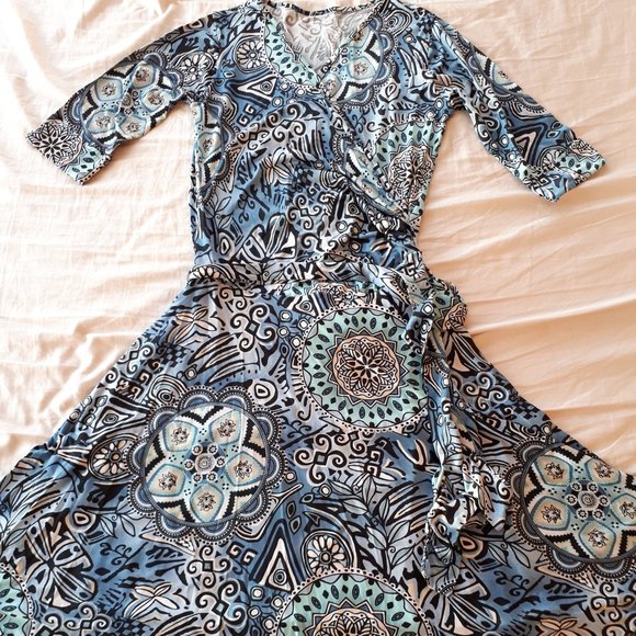 Lycra A-line midi dress - blue and black pattern - Picture 4 of 6